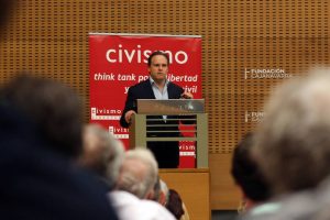 Conferencia en Pamplona con Think Tank Civismo Conferencia en Pamplona con Think Tank Civismo